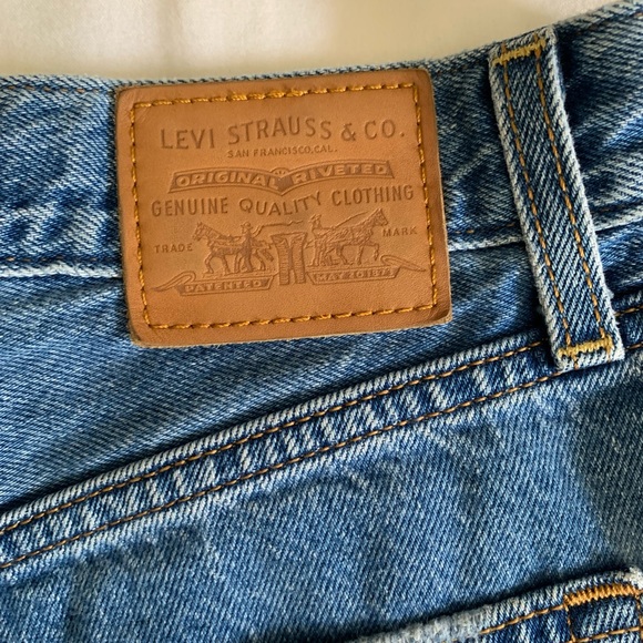 levi’s jean shorts - Picture 5 of 5